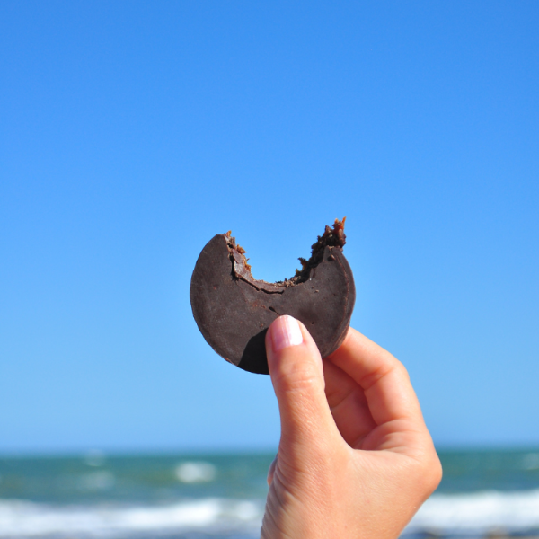 Alfajor bañado Negro -Gerchef - Imagen 2